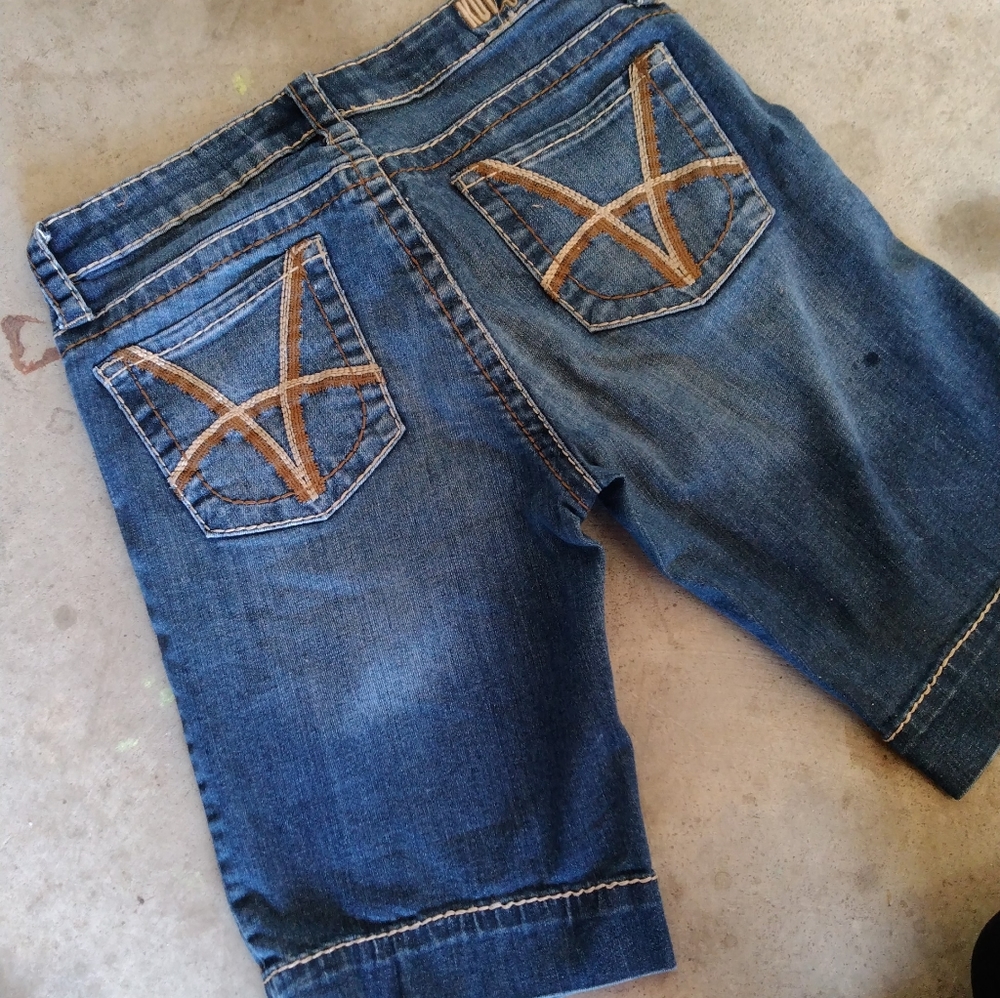 KUT Natalie Bermuda Sz 8